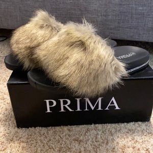 furry slides/house slippers